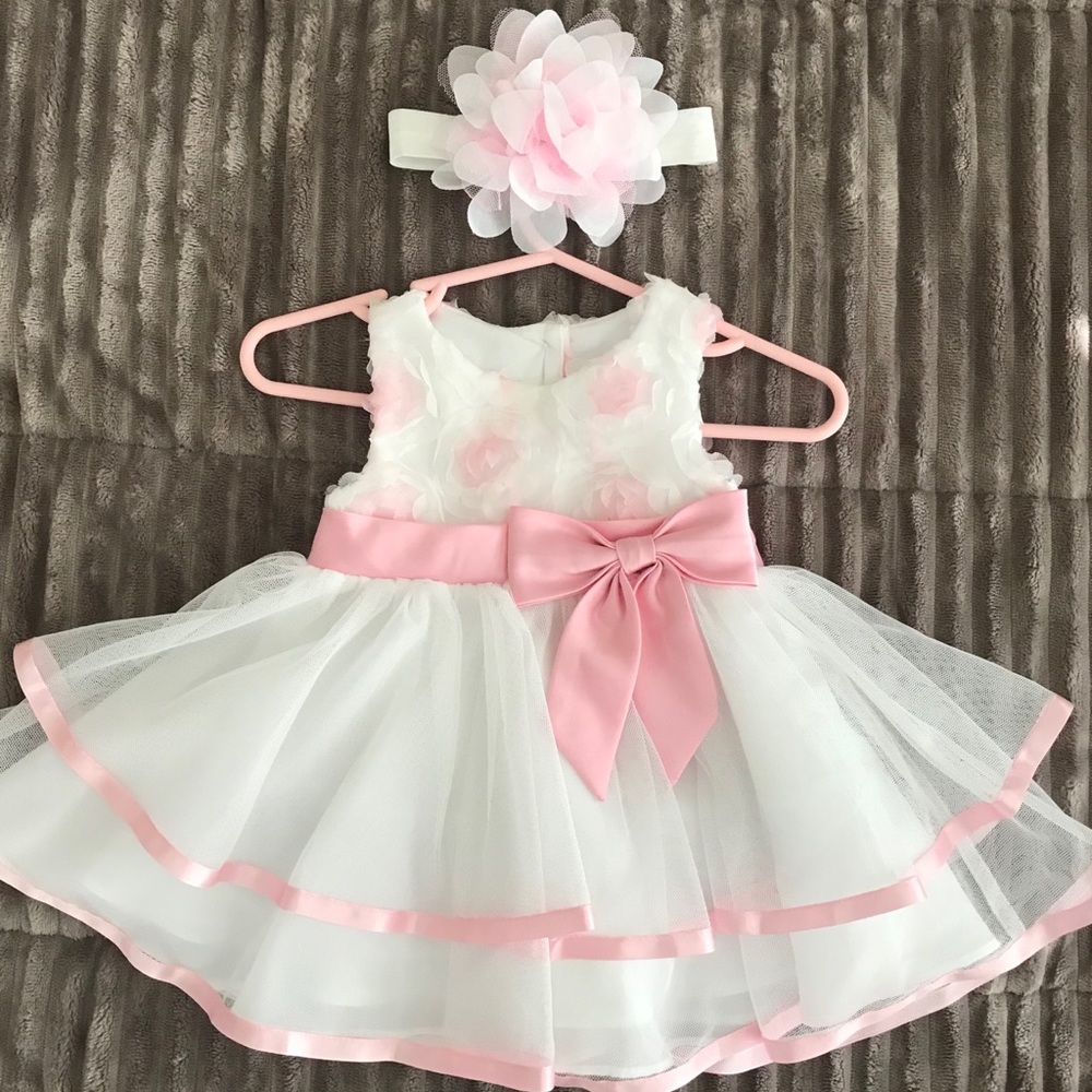 6 Months Girls light pink & white floral dress